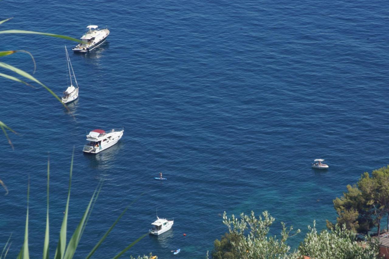 Total Sea View Grimaldi Apartment Ventimiglia Bagian luar foto