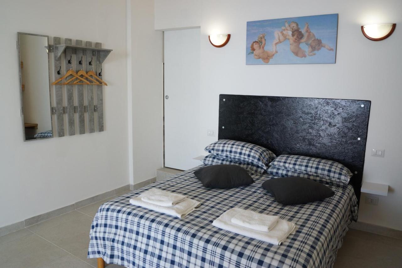 Total Sea View Grimaldi Apartment Ventimiglia Bagian luar foto