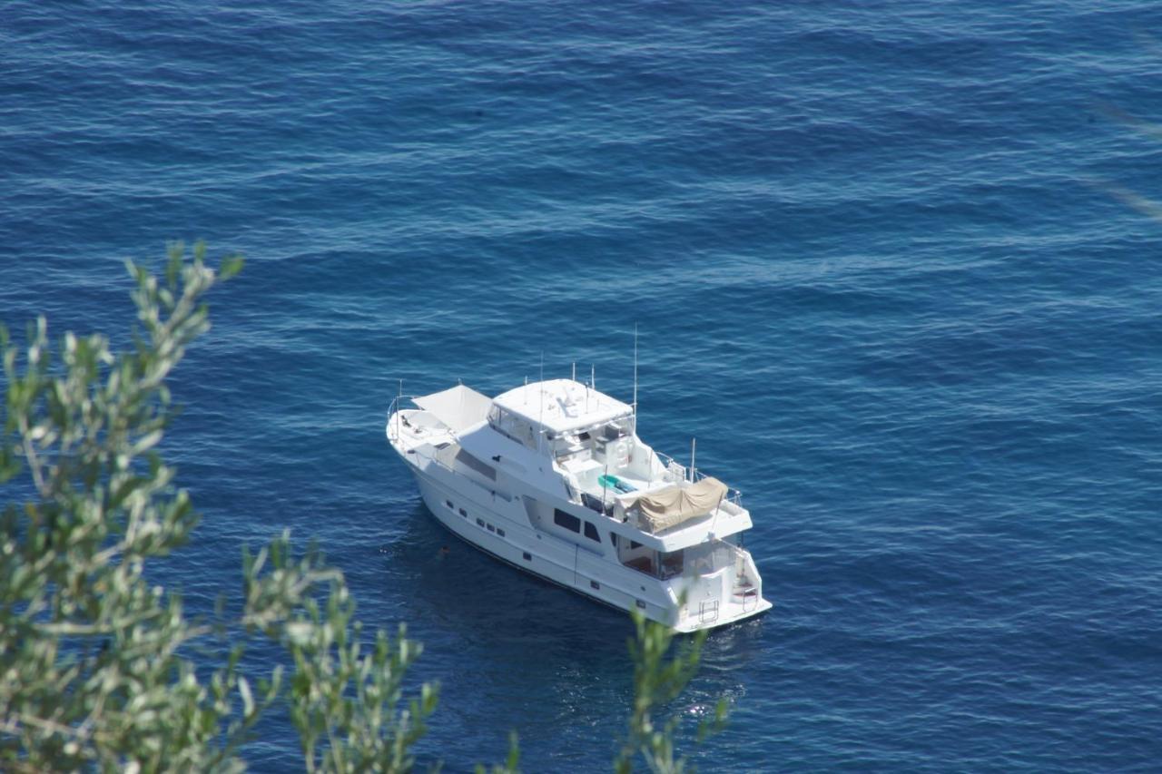 Total Sea View Grimaldi Apartment Ventimiglia Bagian luar foto