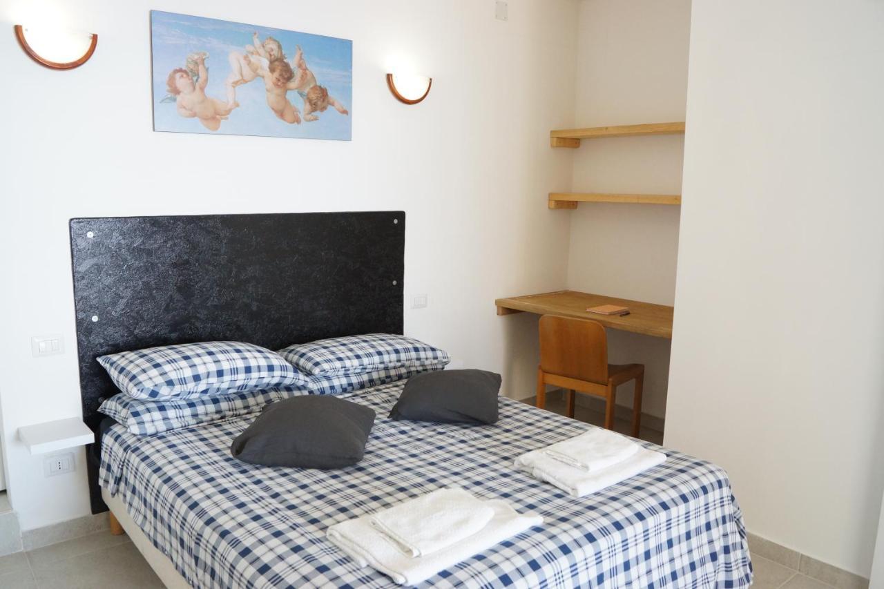 Total Sea View Grimaldi Apartment Ventimiglia Bagian luar foto