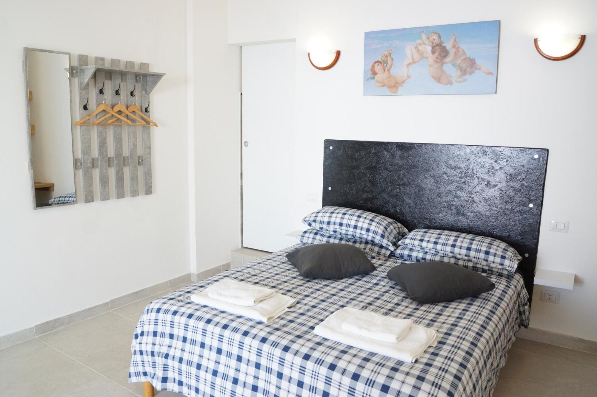 Total Sea View Grimaldi Apartment Ventimiglia Bagian luar foto
